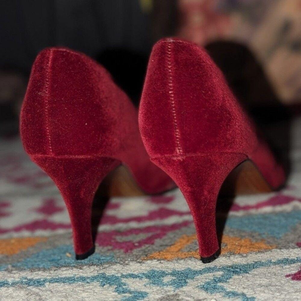 Vintage Coquette Burgundy Velvet Rhinestone Kitten Heels Premier Collections 7.5 - Picture 2 of 6
